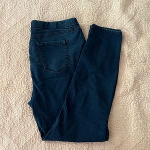 3/$10 Pull On Dark Wash Jeans by Saint John’s Bay TALL